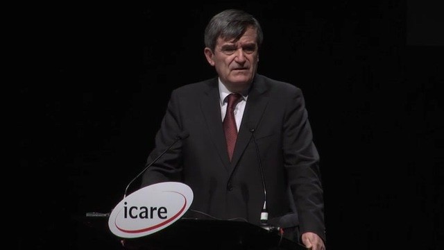 Camilo Escalona: El Desafío Político